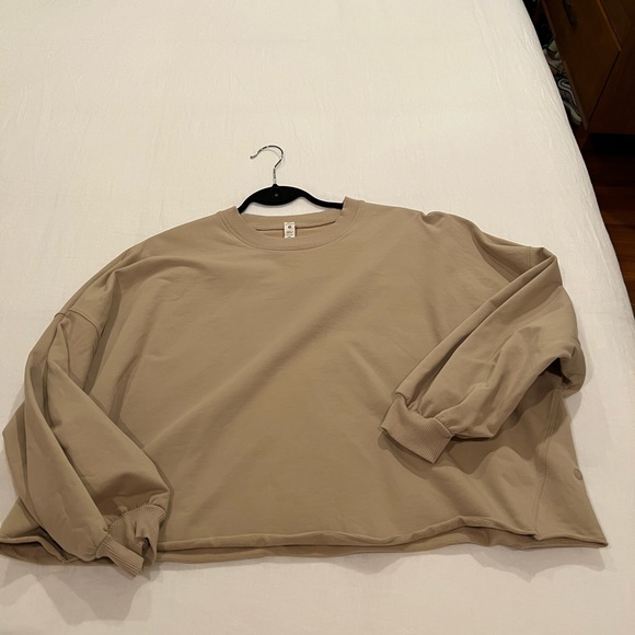 Lululemon LA Oversized Boxy Crew - Picture 6 of 6